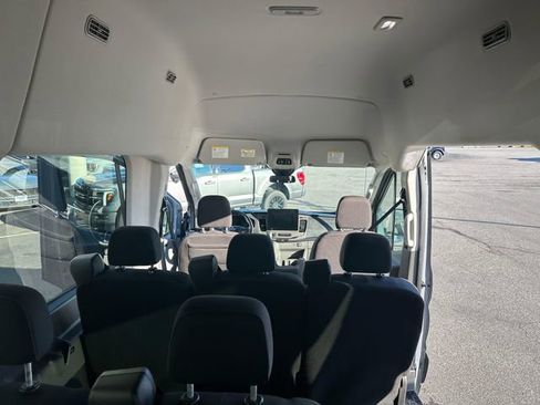Used 2022 Ford Transit 350 XLT image 13