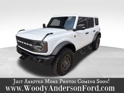 Used 2025 Ford Bronco Badlands AWD/4WD image 1