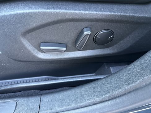 Certified 2023 Ford Edge SEL w/ Convenience Package image 16