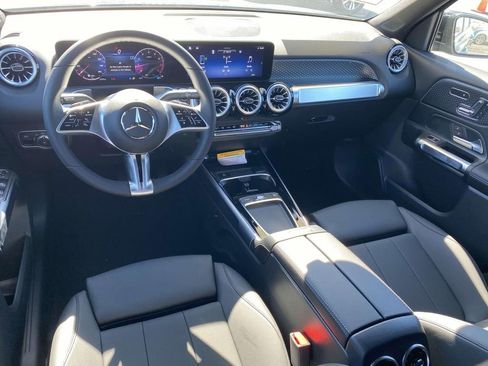 Certified 2025 Mercedes-Benz GLB 250 image 14