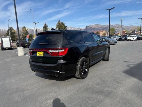 Used 2018 Dodge Durango R/T w/ Blacktop Package AWD/4WD image 4