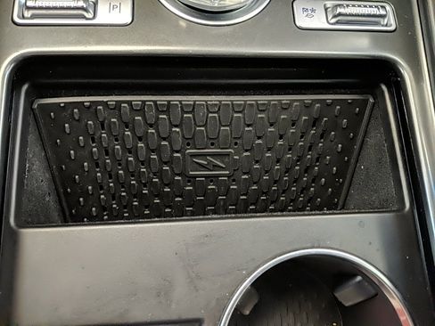 Certified 2024 Lincoln Nautilus Reserve w/ Equipment Group 202A image 24