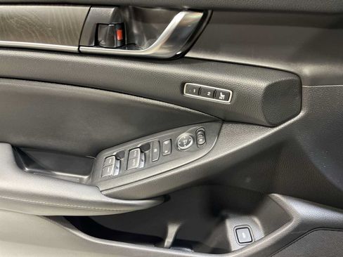 Used 2022 Honda Accord Touring image 23