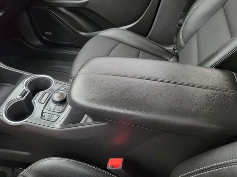 Used 2024 GMC Terrain SLT w/ Infotainment Package II AWD/4WD image 25