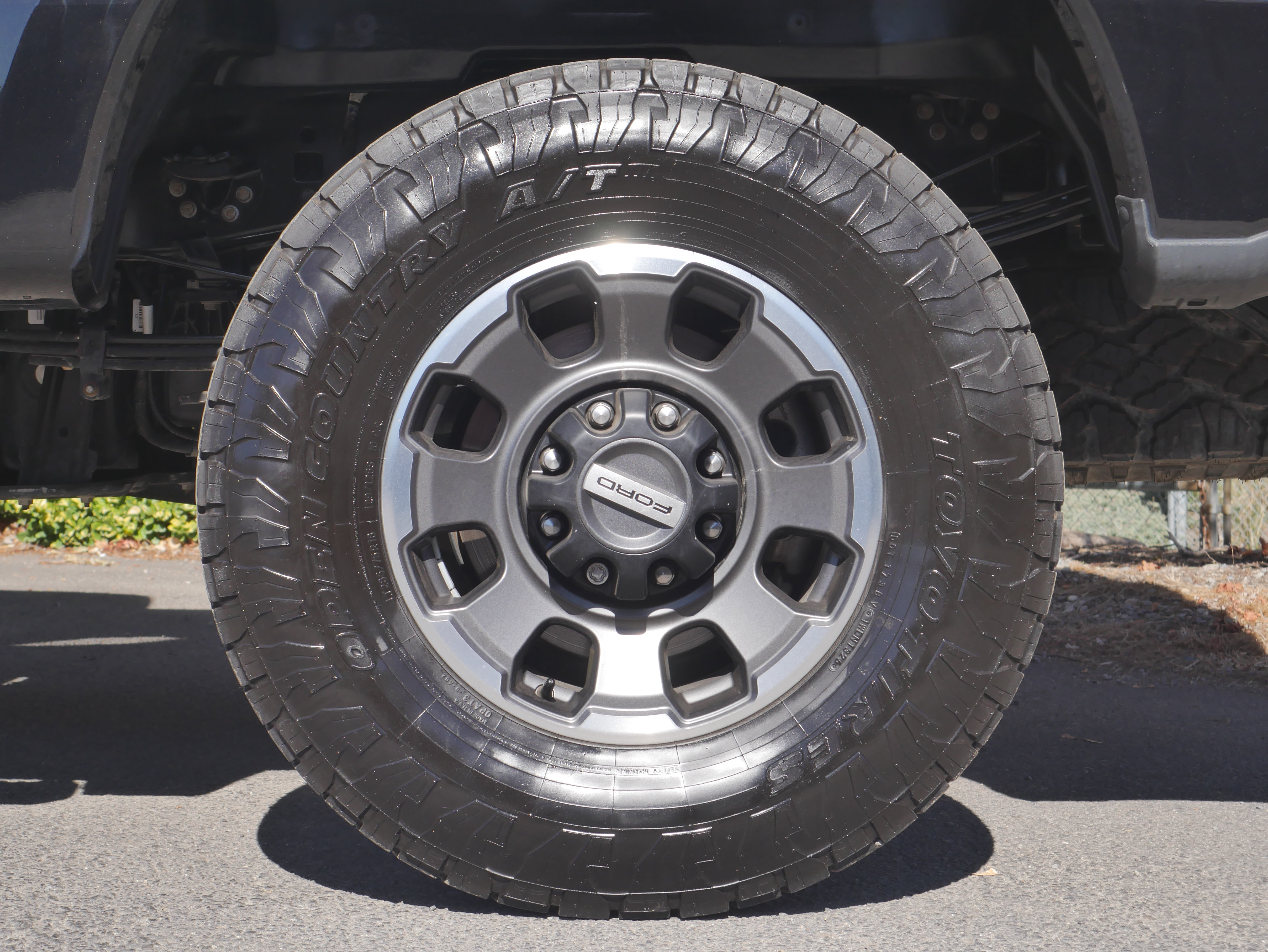 Certified 2024 Ford F350 Platinum w/ Tremor Off-Road Package AWD/4WD image 24
