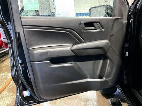 Used 2023 Chevrolet Colorado Trail Boss w/ Technology Package AWD/4WD image 18
