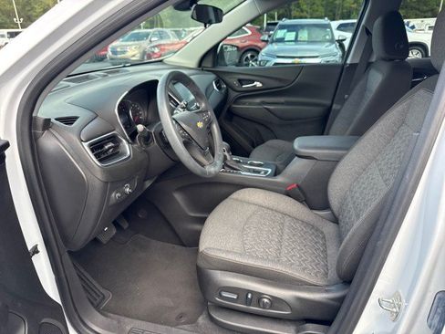 Used 2024 Chevrolet Equinox LT FWD image 18