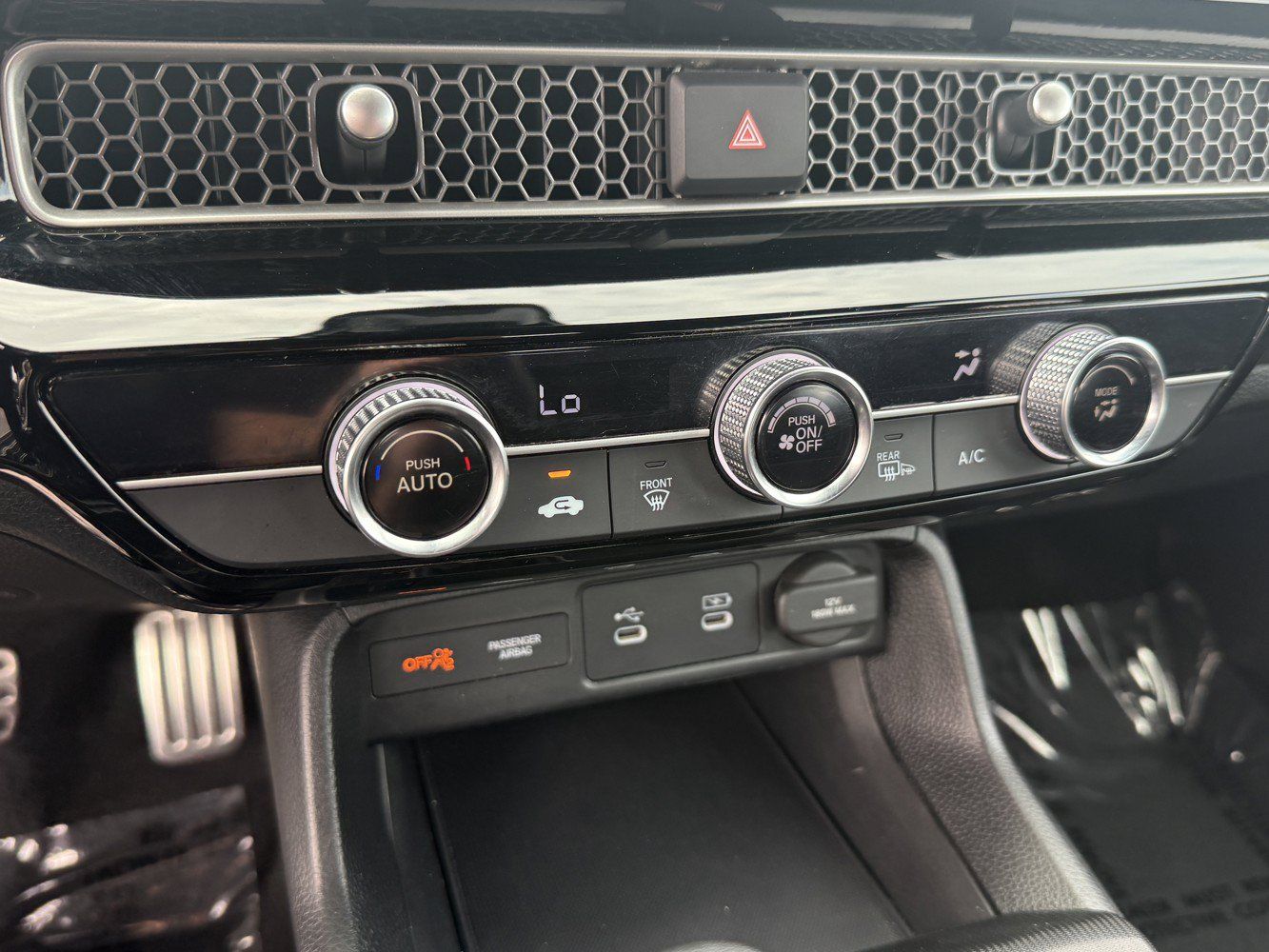 Certified 2025 Honda Civic Sport image 13