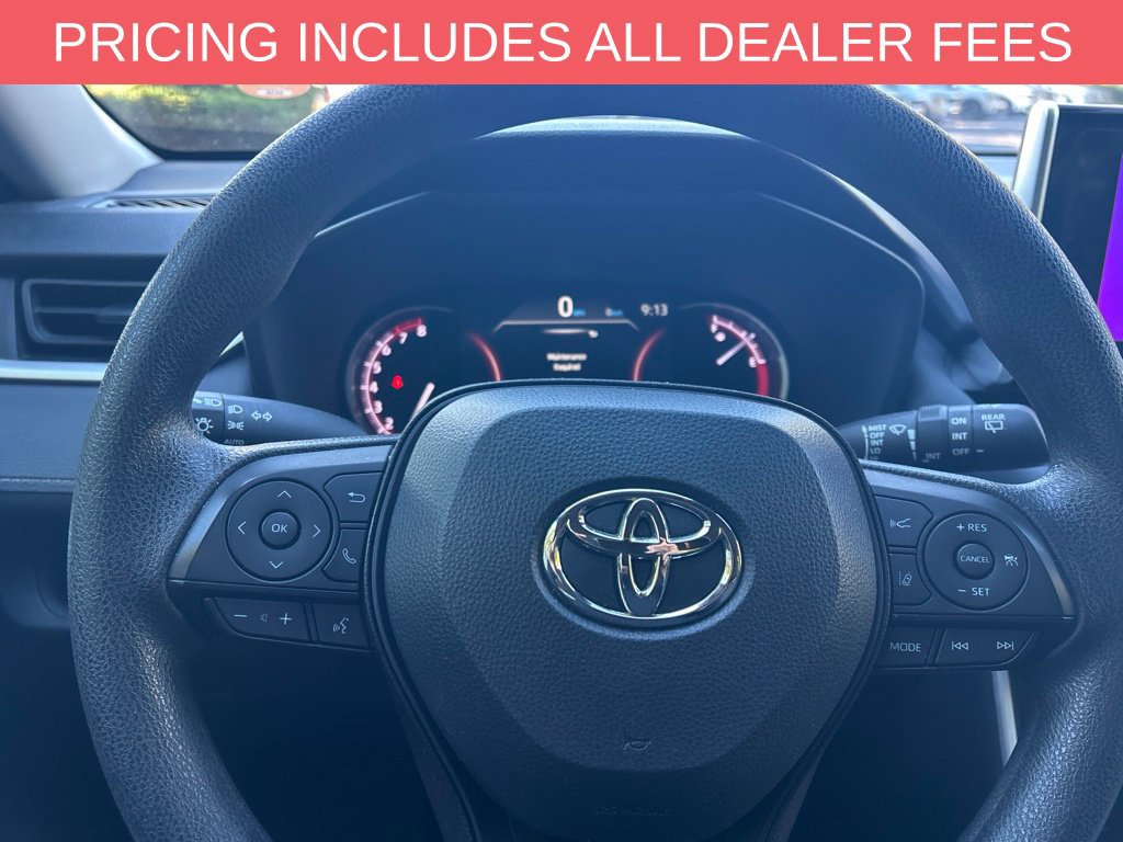 Used 2023 Toyota RAV4 XLE FWD image 24