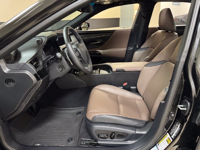 Used 2024 Lexus ES 250 w/ Premium Package AWD/4WD image 8