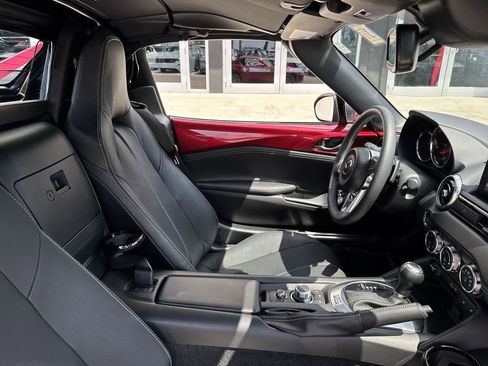 Used 2023 MAZDA MX-5 Miata RF Grand Touring RWD image 15