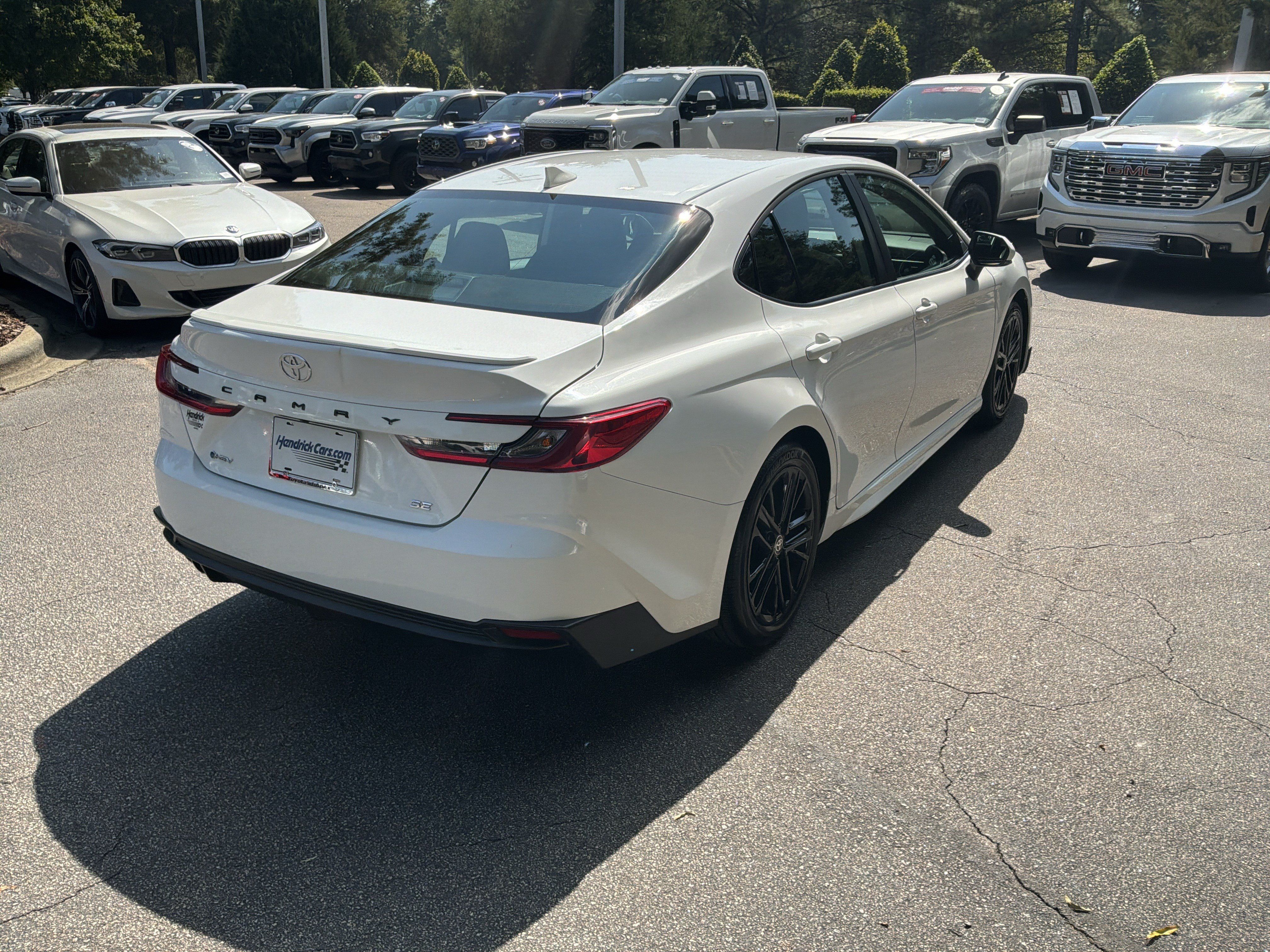Used 2026 Toyota Camry SE w/ Convenience Package FWD image 10