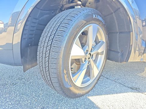 Certified 2025 Audi Q5 2.0T Premium w/ Convenience Plus Package image 31