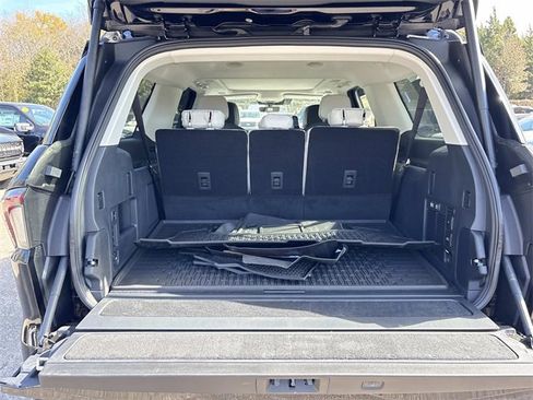 New 2025 Lincoln Navigator L Reserve image 12