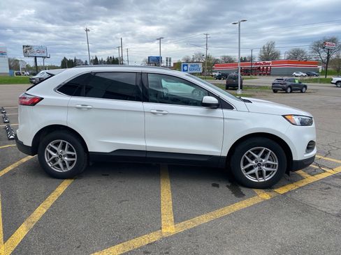 Used 2024 Ford Edge SEL w/ Convenience Package AWD/4WD image 6