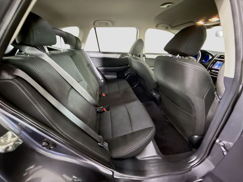 Used 2018 Subaru Outback 2.5i Premium AWD/4WD image 26