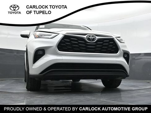 Used 2023 Toyota Highlander XLE FWD image 56