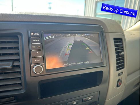 Used 2019 Nissan NV 2500 SV image 3