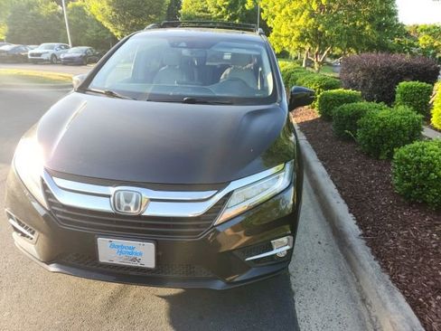 Used 2019 Honda Odyssey Elite image 14