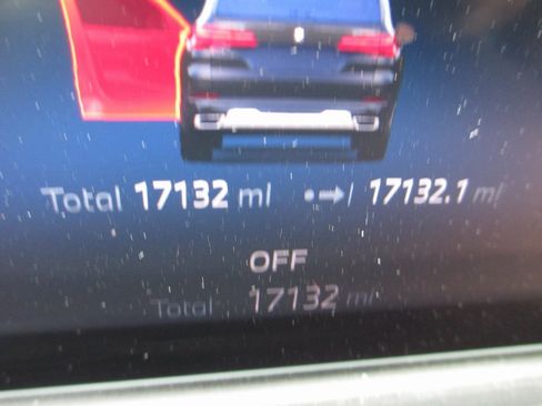 Used 2024 BMW X5 xDrive40i w/ Premium Package image 26