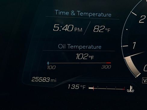 Used 2023 Chevrolet Corvette Stingray Preferred Cpe w/ Z51 Performance Package image 4