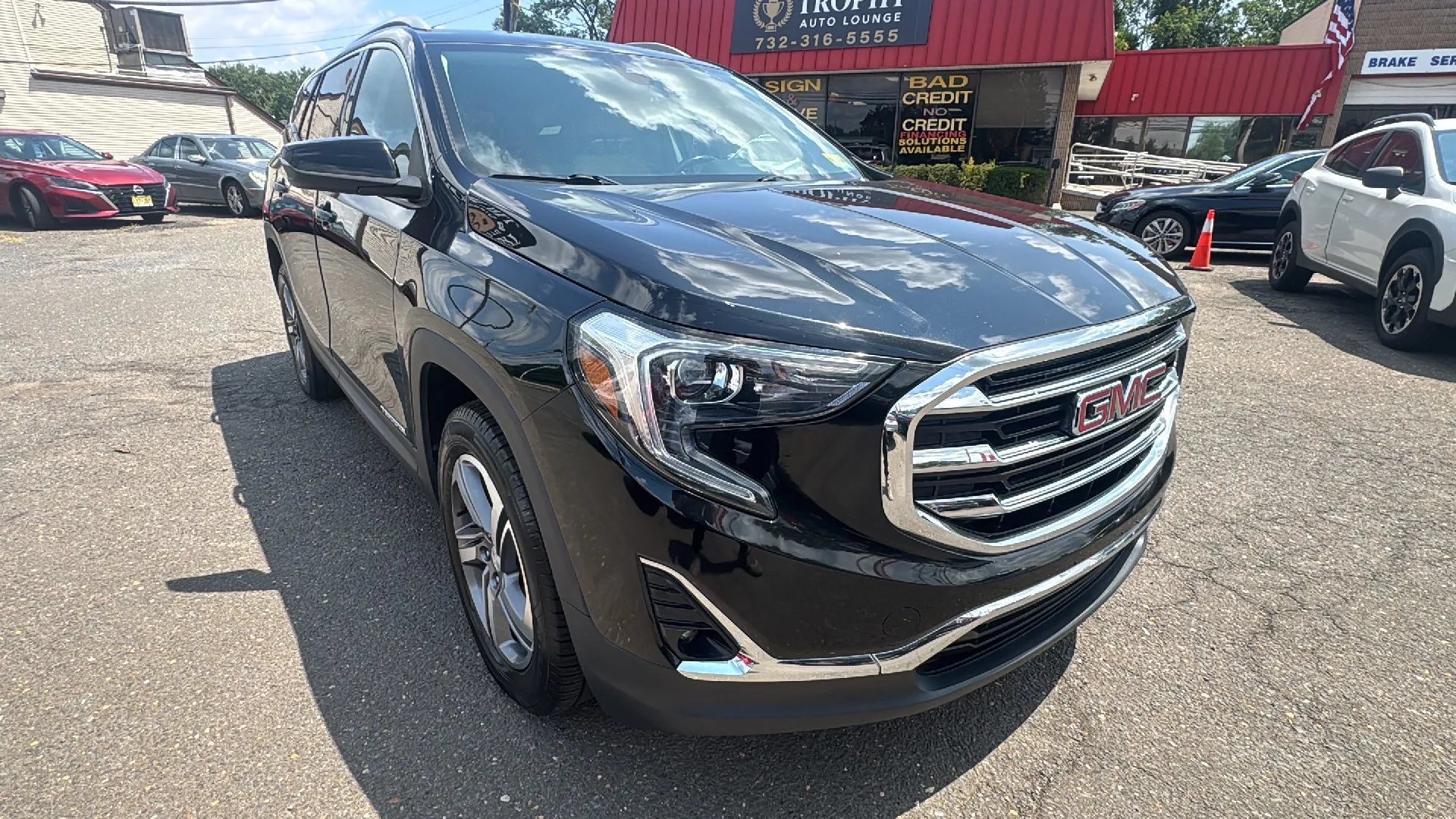 Used 2021 GMC Terrain SLT AWD/4WD image 3