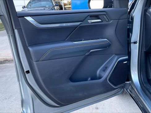 Certified 2025 GMC Acadia Elevation image 21