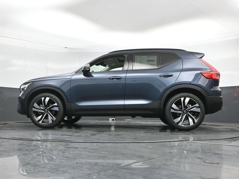 New 2026 Volvo XC40 B5 Ultra w/ Climate Package AWD/4WD image 39