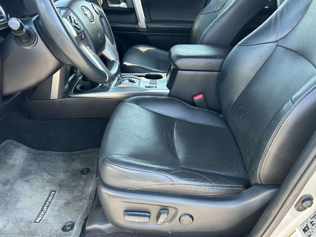 Used 2015 Toyota 4Runner Limited AWD/4WD image 14