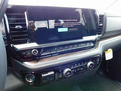 New 2025 Chevrolet Silverado 1500 LT w/ Z71 Off-Road Package AWD/4WD image 24