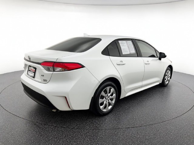 Used 2025 Toyota Corolla LE FWD image 6
