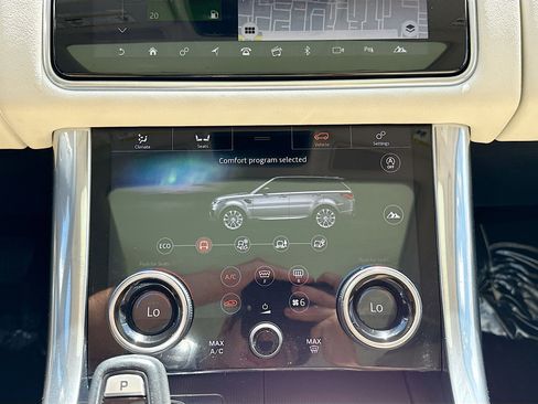 Used 2020 Land Rover Range Rover Sport HSE AWD/4WD image 32