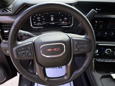 Used 2025 GMC Sierra 2500 AT4X image 14