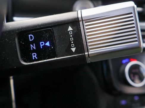 Used 2025 Hyundai Tucson Limited image 18