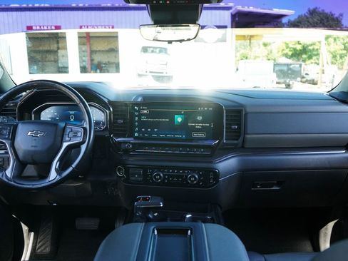 Used 2022 Chevrolet Silverado 1500 ZR2 w/ Technology Package AWD/4WD image 10