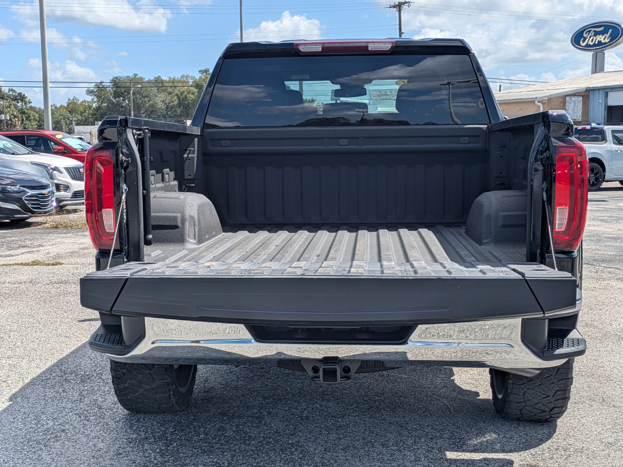 Used 2024 GMC Sierra 1500 SLT w/ SLT Premium Package AWD/4WD image 13