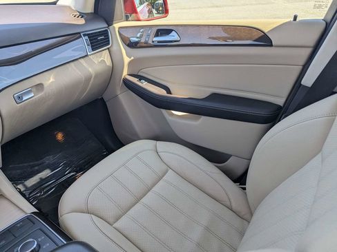 Used 2016 Mercedes-Benz GLE 350 4MATIC w/ Premium Package image 17