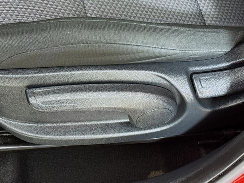 Used 2024 Kia Soul LX w/ LX Technology Package image 19