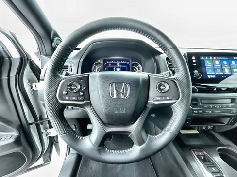 Certified 2023 Honda Passport EX-L image 22