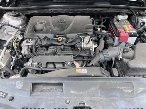 Used 2019 Toyota Camry LE FWD image 7