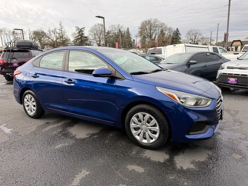 Used 2021 Hyundai Accent SE FWD image 6