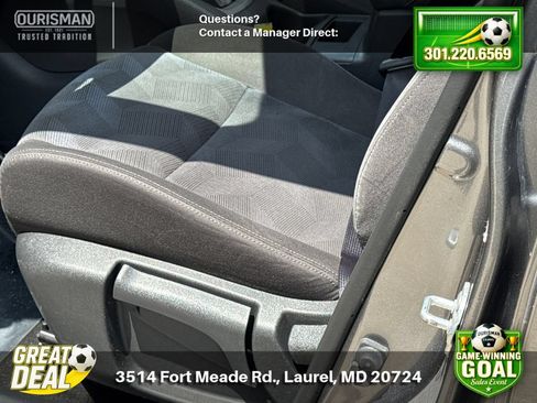 Used 2016 Nissan Rogue S w/ Appearance Package AWD/4WD image 7