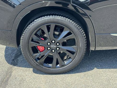 Used 2019 Chevrolet Blazer RS w/ Sun and Wheels Package AWD/4WD image 8