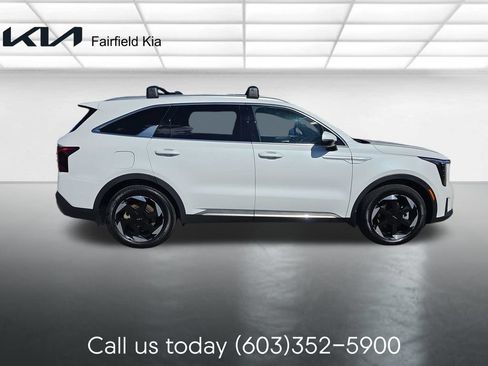 Certified 2025 Kia Sorento SX Prestige AWD/4WD image 6