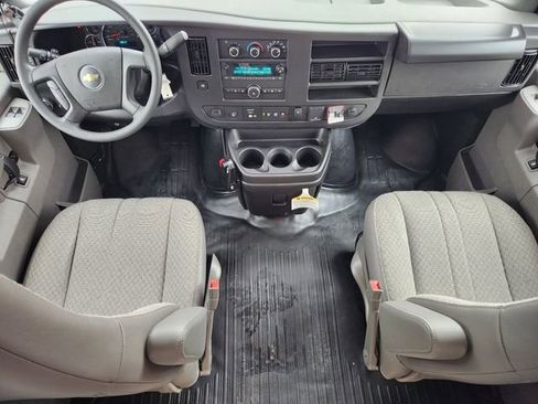 New 2025 Chevrolet Express 4500 w/ Power Convenience Package RWD image 25