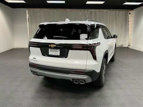 New 2026 Chevrolet Traverse LT w/ LPO, Floor Liner Package FWD image 5