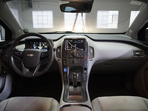 Used 2014 Chevrolet Volt Premium w/ Premium Trim Package image 10