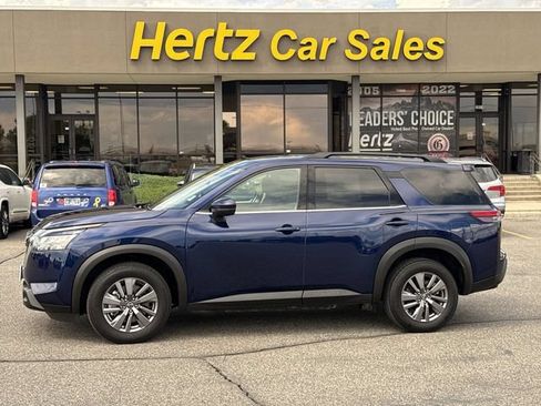 Used 2025 Nissan Pathfinder SV AWD/4WD image 1