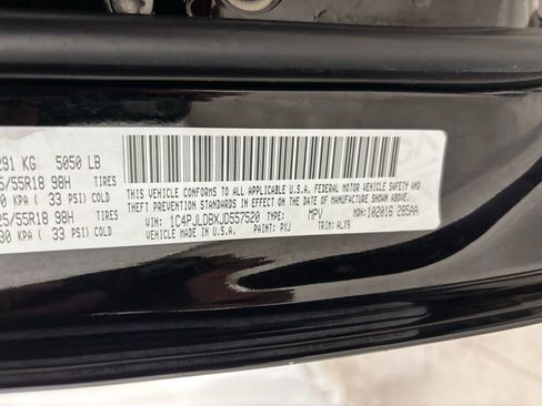 Used 2018 Jeep Cherokee Limited image 27