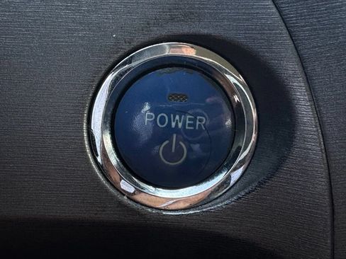 Used 2013 Toyota Prius Persona Series FWD image 32